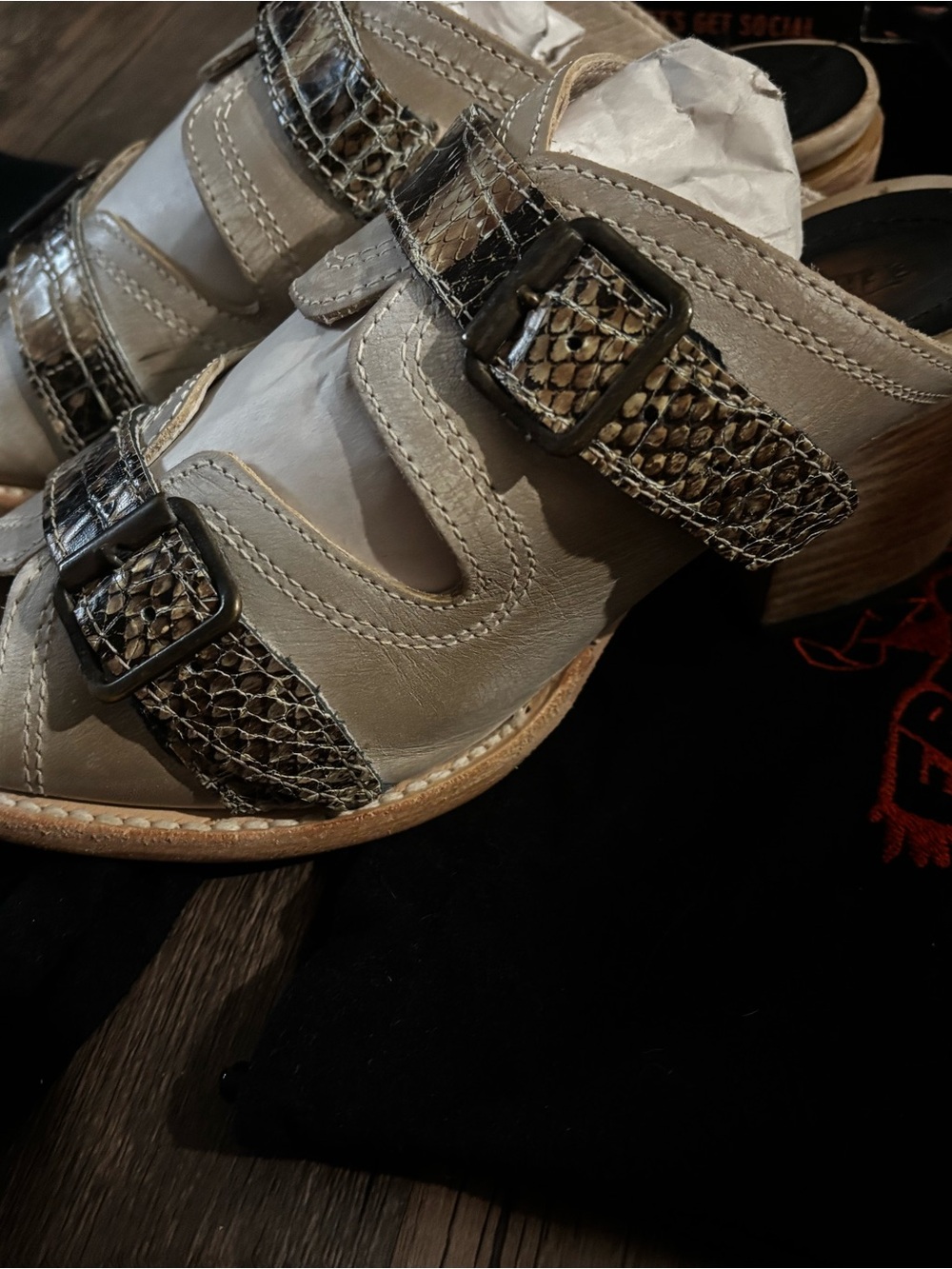 freebird caprice ice mule size 10. Soft leather with a boot heel.